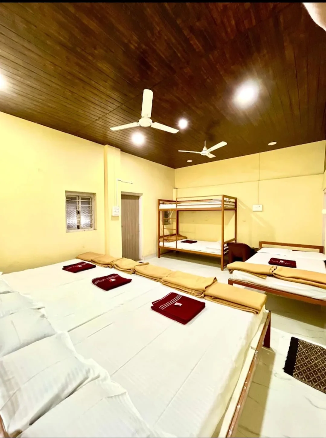 10 Sharing Cottage Room in Dandeli