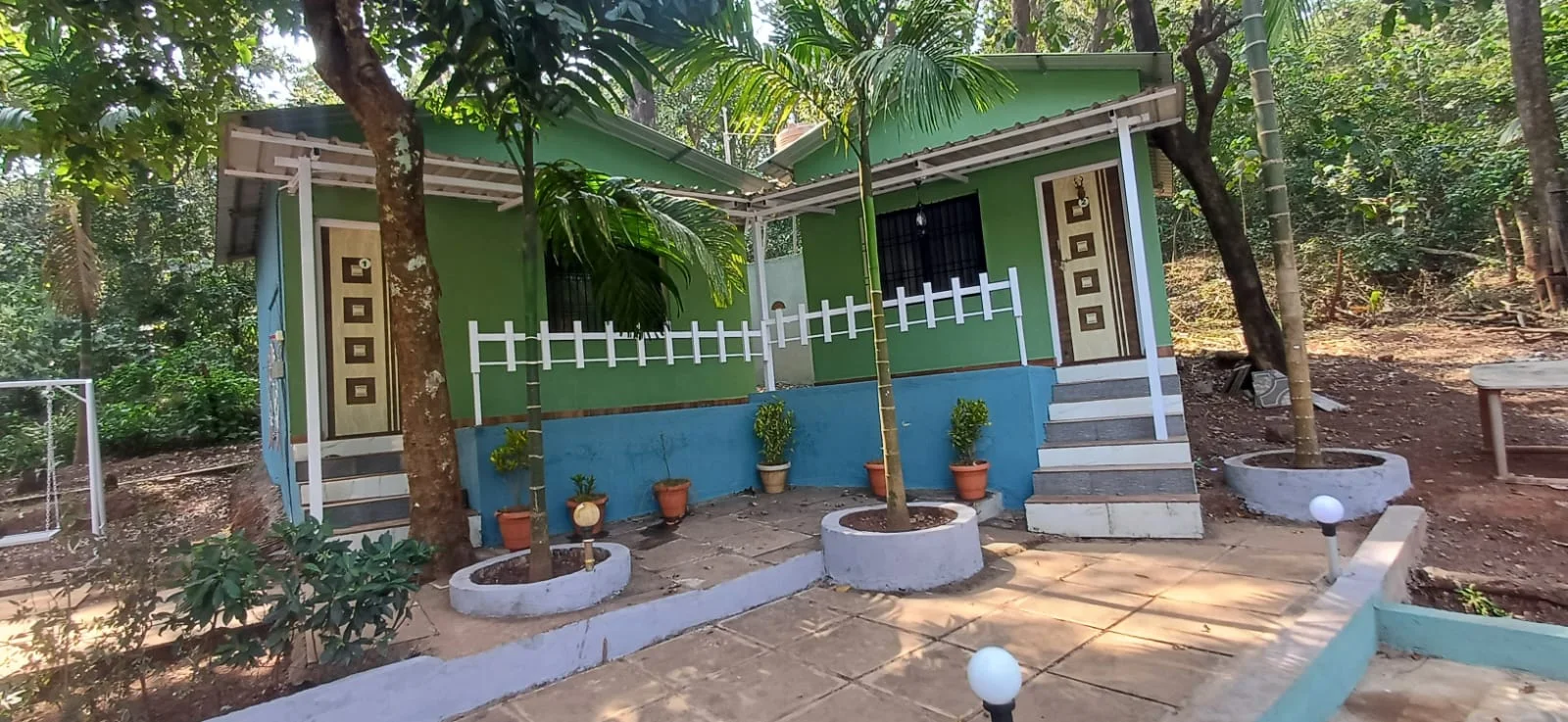 Cottage exterior in the day